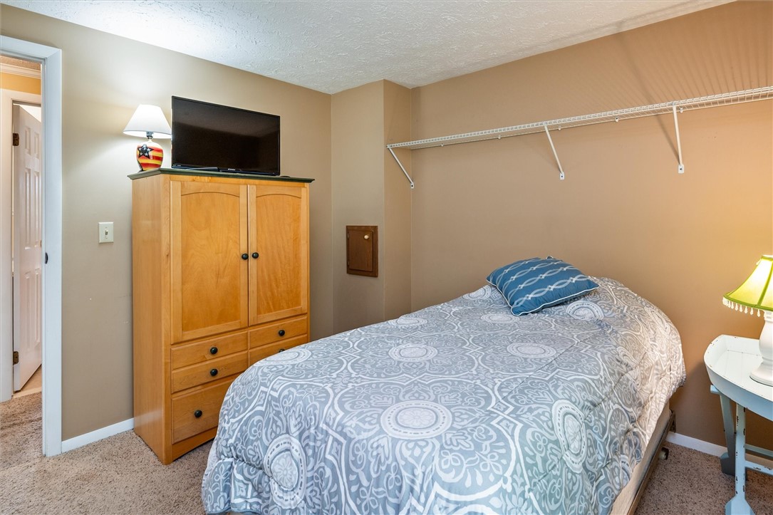 75 Red Rock Circle, Greece, New York image 25