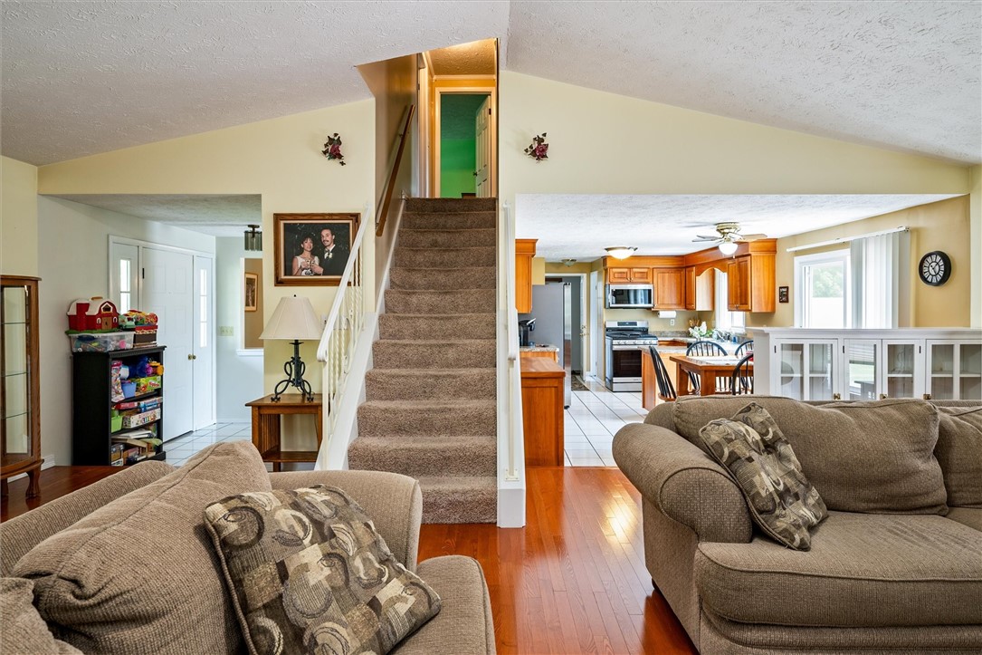 75 Red Rock Circle, Greece, New York image 19