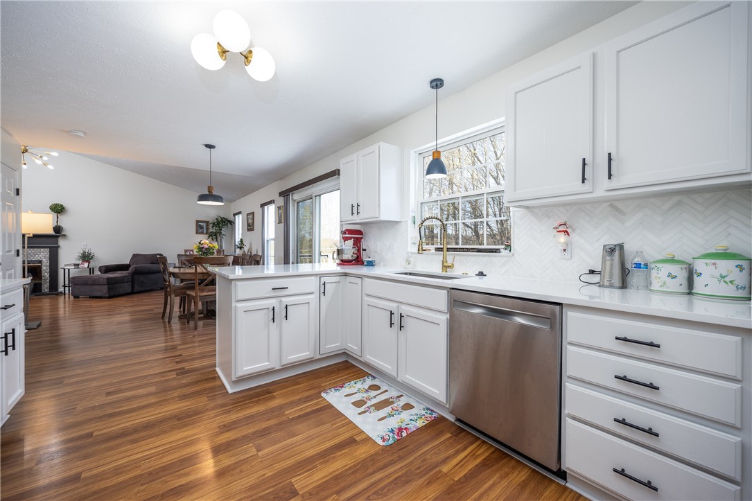 3216 Holly Crescent, Macedon, New York image 18