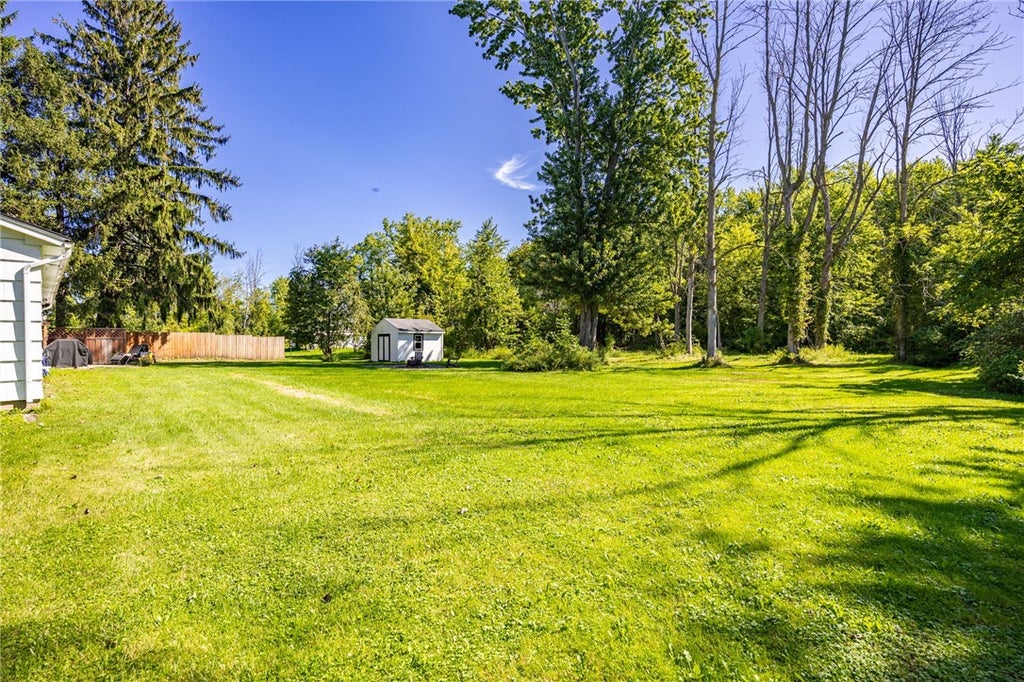 Photo of 672 Hamlin Parma Townline Road, Parma, NY 14468 (MLS # R1711032)