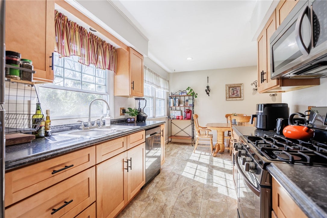 672 Hamlin Parma Townline Road