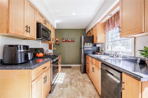 Tiny photo for 672 Hamlin Parma Townline Road, Parma, NY 14468 (MLS # R1711032)