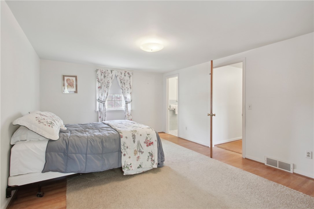 16 Bay Knoll Road, Irondequoit, New York image 22