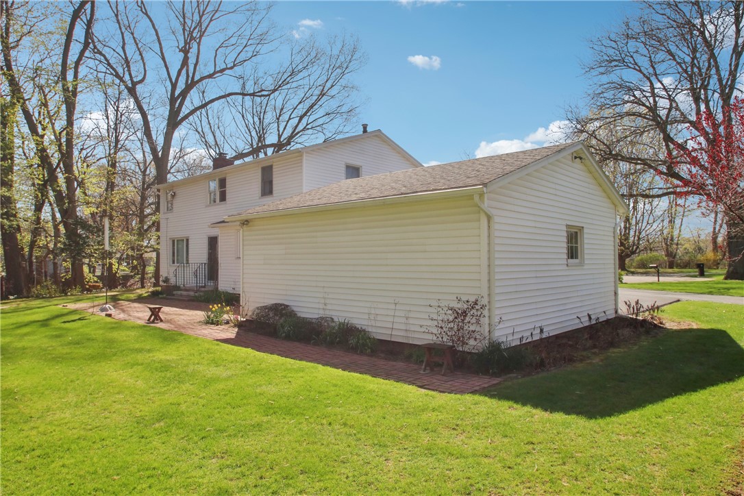 16 Bay Knoll Road, Irondequoit, New York image 37