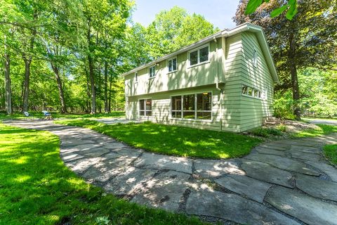 Tiny photo for 220 Hibiscus Dr Drive, Brighton, NY 14618 (MLS # R1683370)
