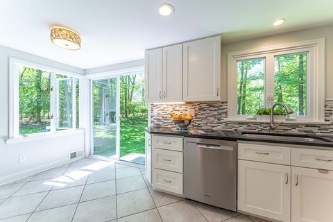 Tiny photo for 220 Hibiscus Dr Drive, Brighton, NY 14618 (MLS # R1683370)