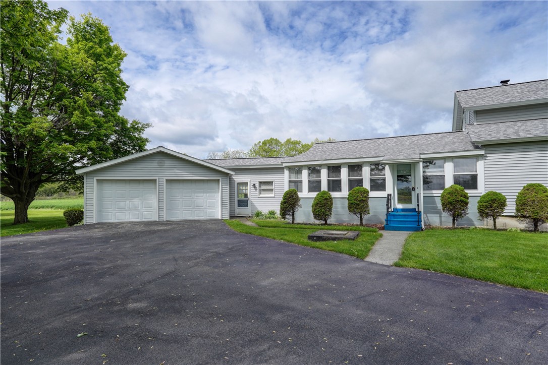 4889 Collett Road, Farmington, New York image 3