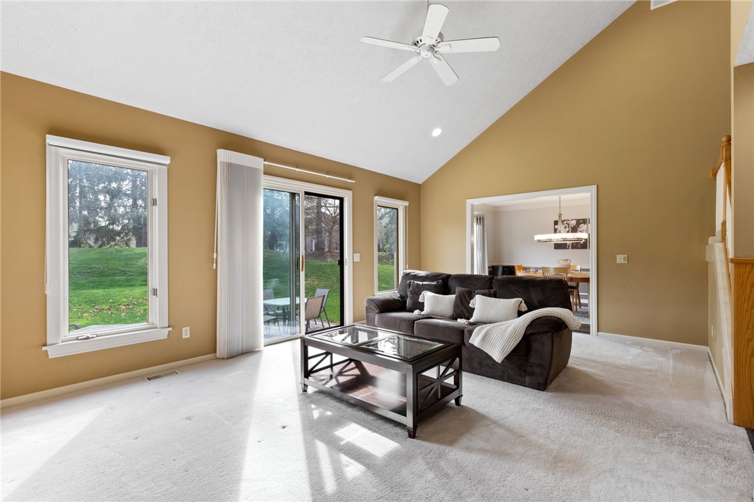 682 North Cove Drive, Webster, New York image 3