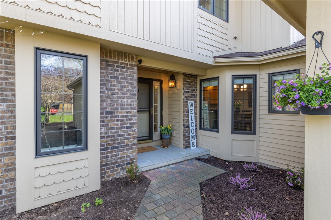 682 North Cove Drive, Webster, New York image 1