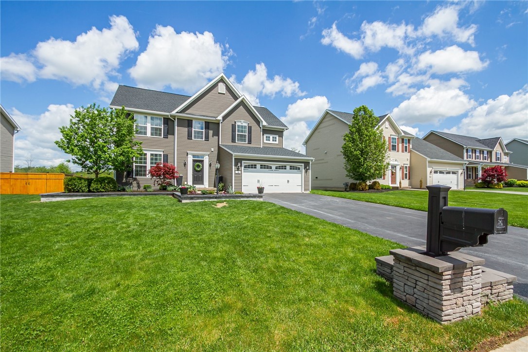 6444 Erica Trail