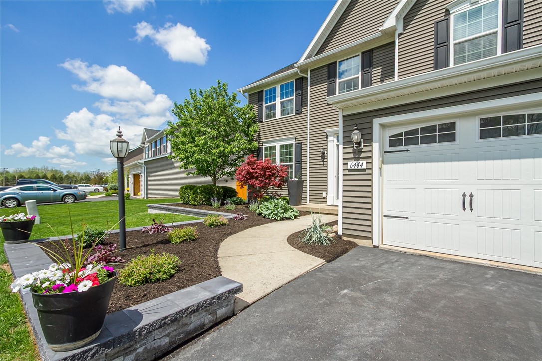 6444 Erica Trail
