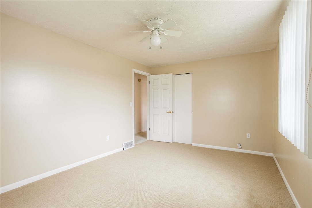 25 Deepwood Drive, Gates, New York image 15