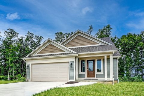 6109 Caleb Ct Court Farmington NY 14425