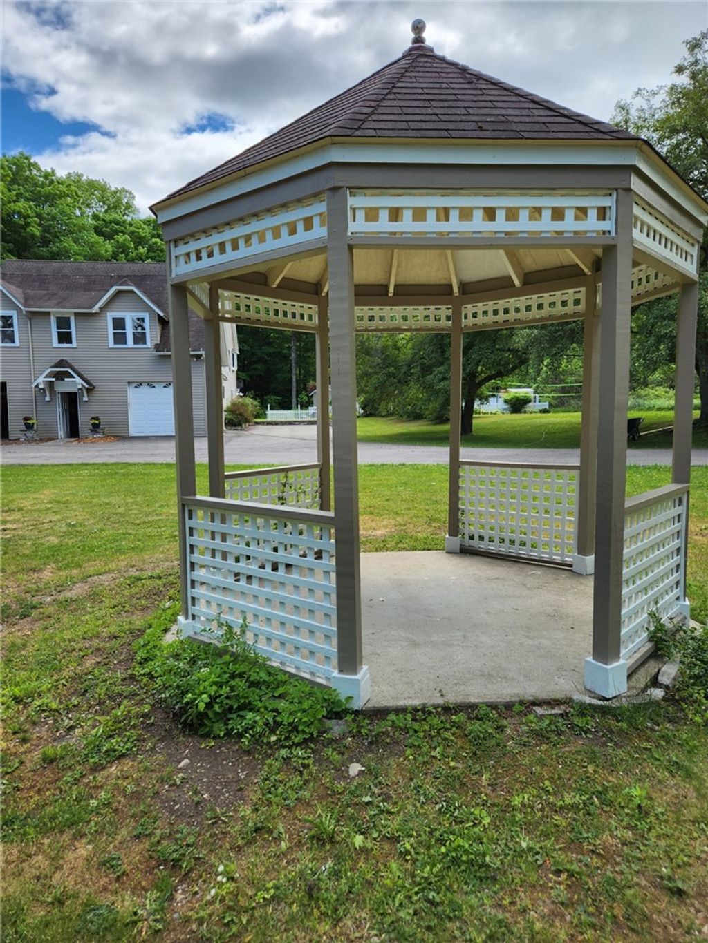 Photo of 64 E Faville Avenue, Manheim, NY 13329 (MLS # R1668643)