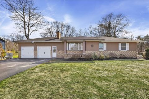 Homes For Sale - 1679 Plank Road<br/> Penfield, NY 14580