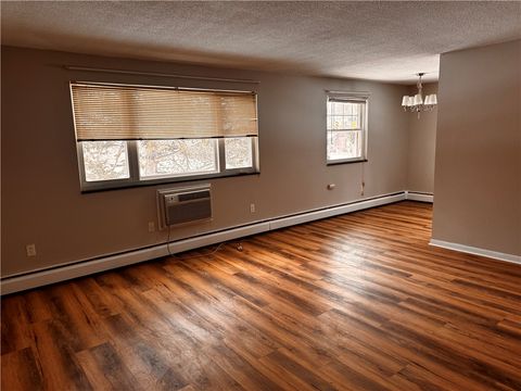 Photo of 809 East Ave Ave, Rochester, NY 14607 (MLS # R1660670)