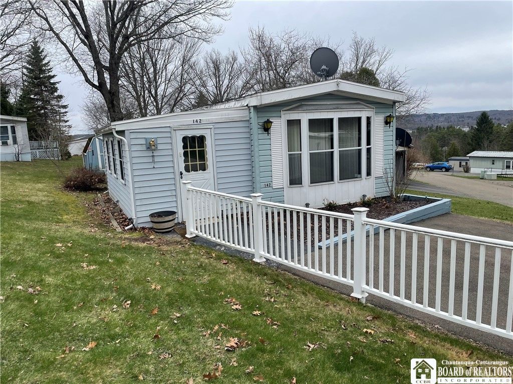 Photo of 142 Greenhurst Village, Ellery, NY 14701 (MLS # R1667870)