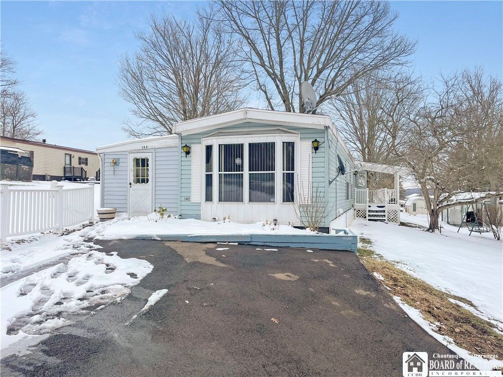 Photo of 142 Greenhurst Village, Ellery, NY 14701 (MLS # R1667870)