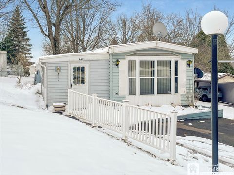 142 Greenhurst Village Jamestown NY 14701