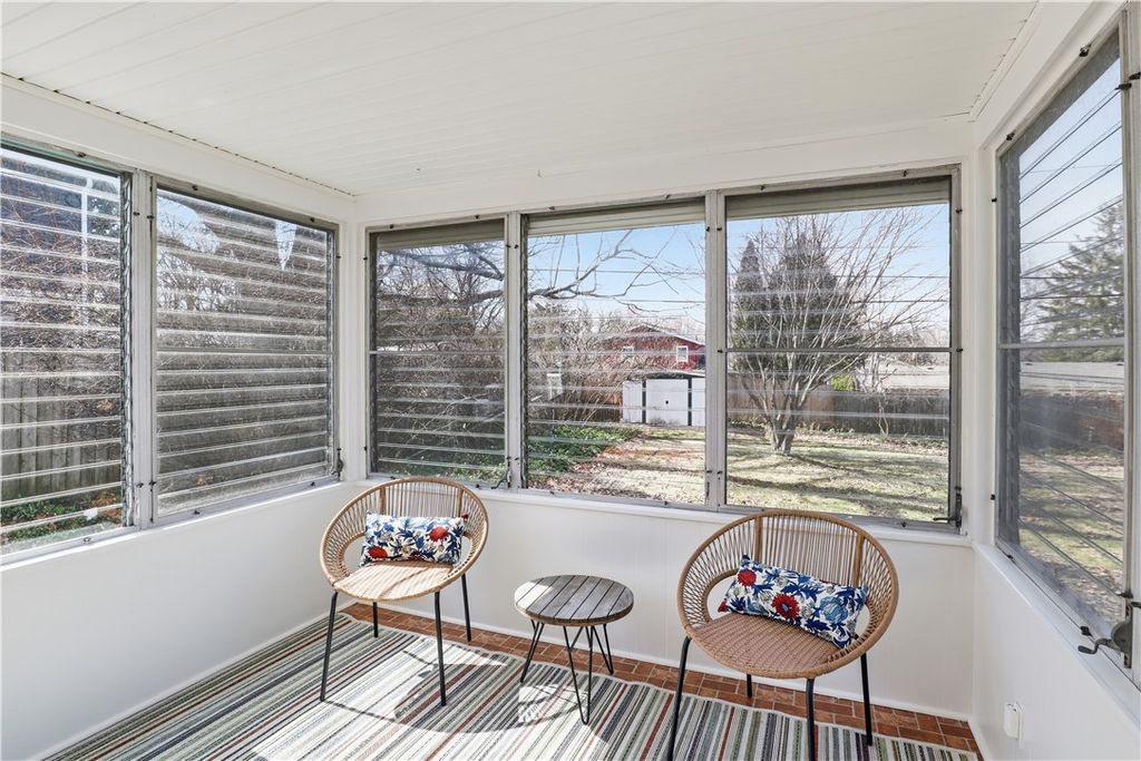 Photo of 37 Oakmount Drive, Irondequoit, NY 14617 (MLS # R1669150)