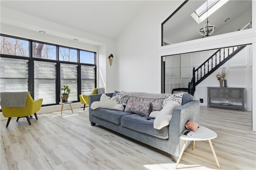 112 Heather Ridge, Greece, New York image 4