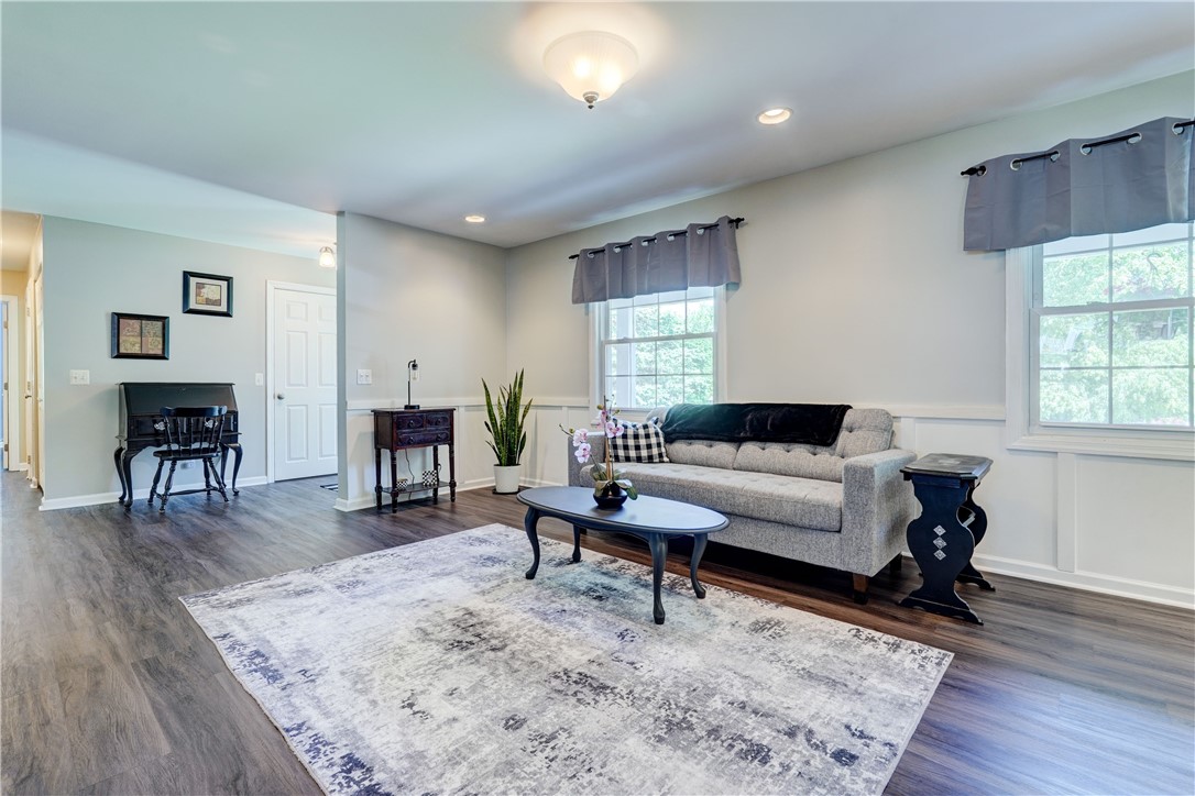 17 Hilltop Drive