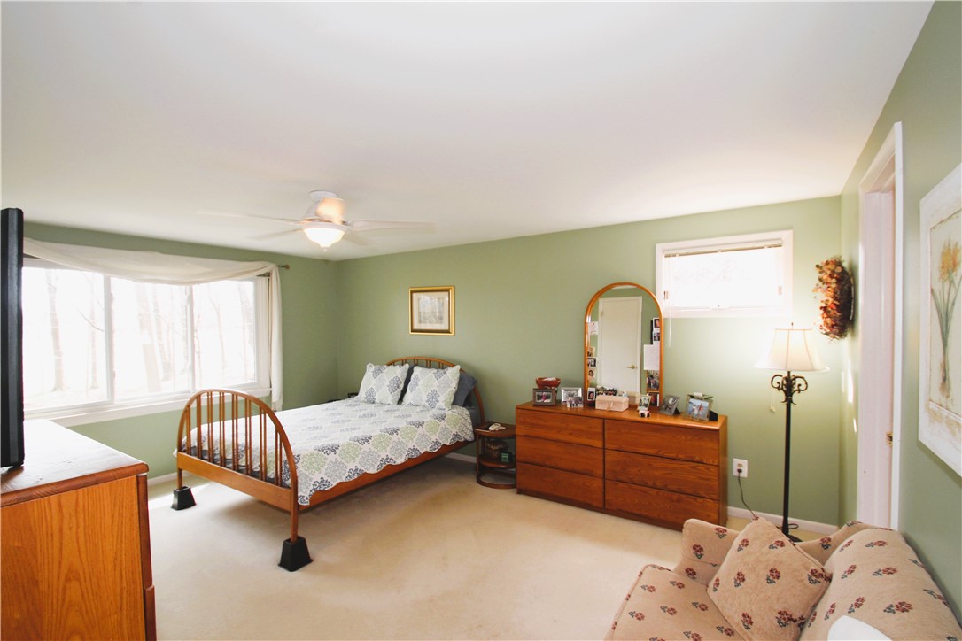 19 Wandering Trail Trl, Pittsford, New York image 33