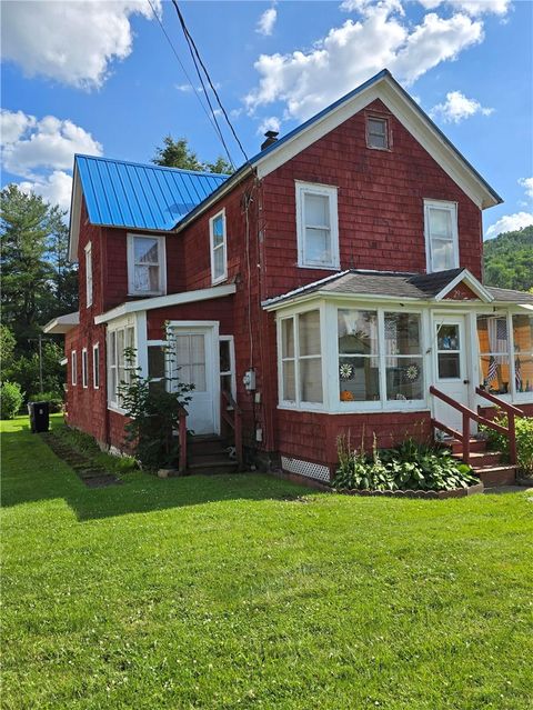 Homes For Sale - 29 Beebe Avenue<br/> Chenango County, Norwich, NY 13815