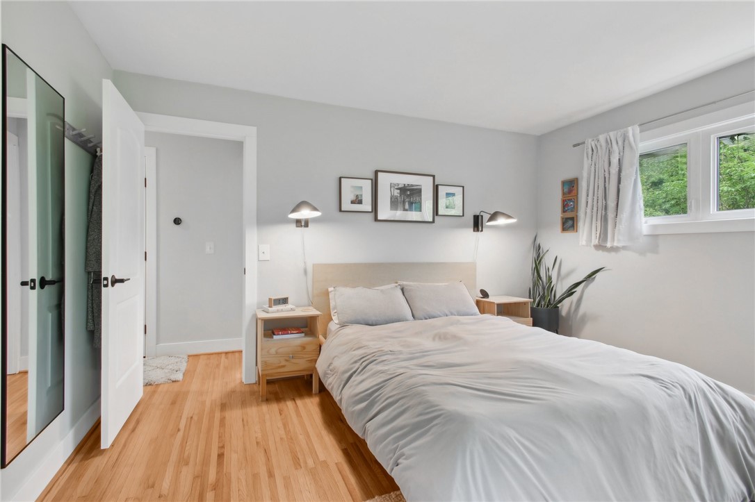 33 Drury Lane, Brighton, New York image 24