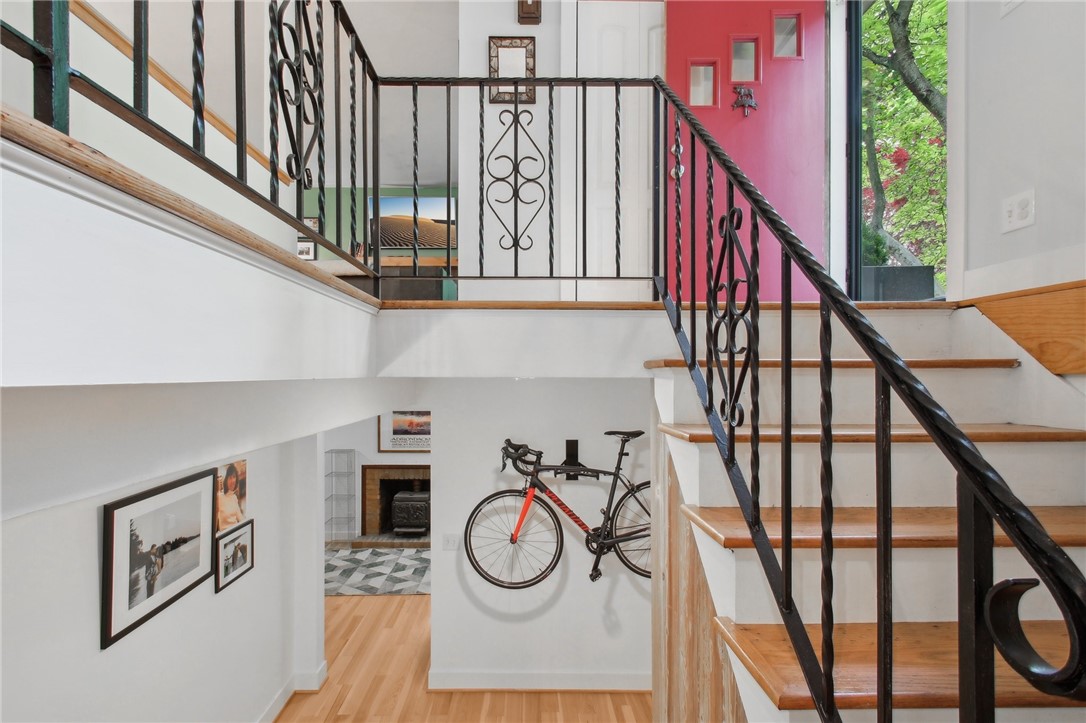33 Drury Lane, Brighton, New York image 30