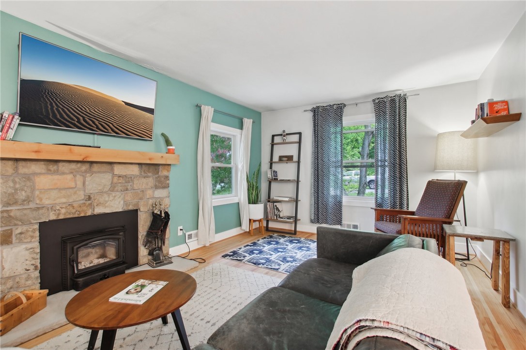 33 Drury Lane, Brighton, New York image 8