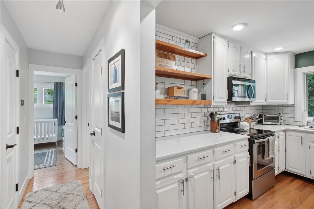 33 Drury Lane, Brighton, New York image 20
