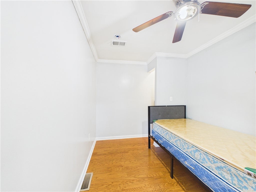 140 Parkwood Avenue