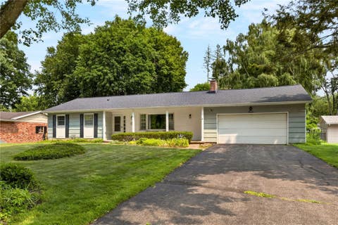 Tiny photo for 19 Larchwood Drive, Perinton, NY 14534 (MLS # R1702157)