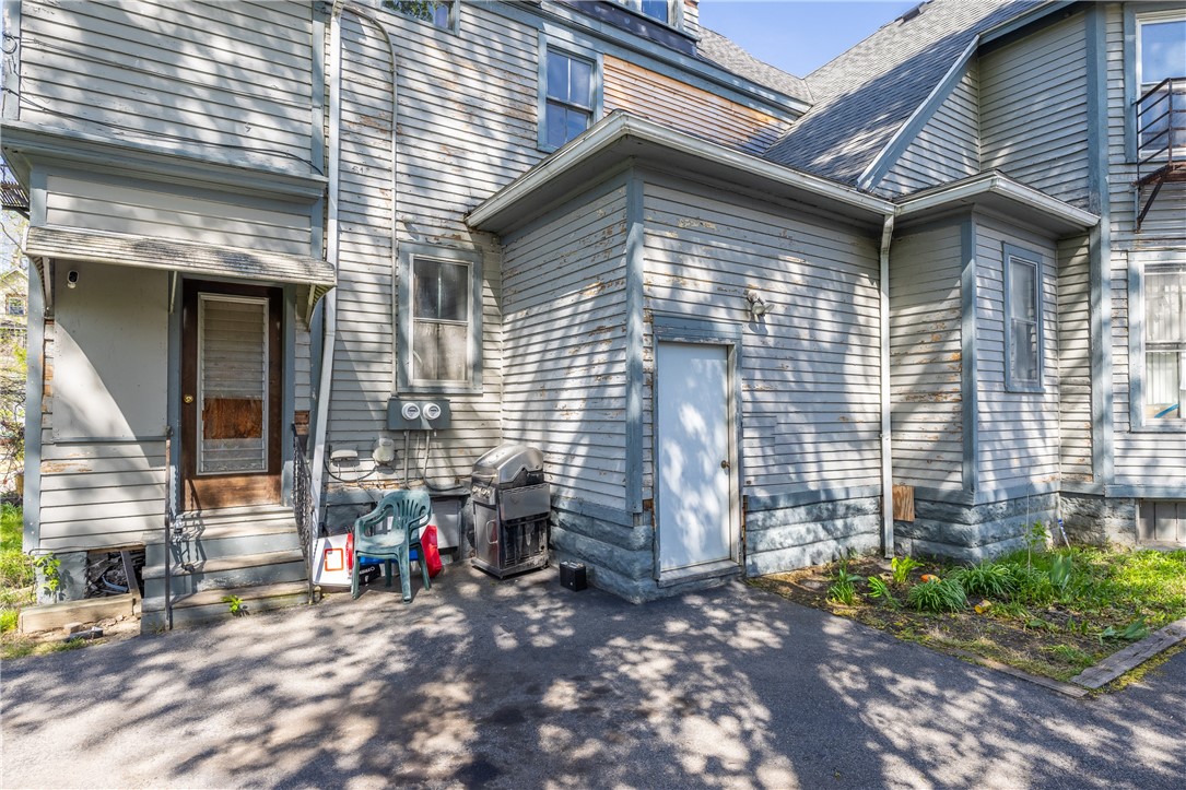49 Phelps Avenue
