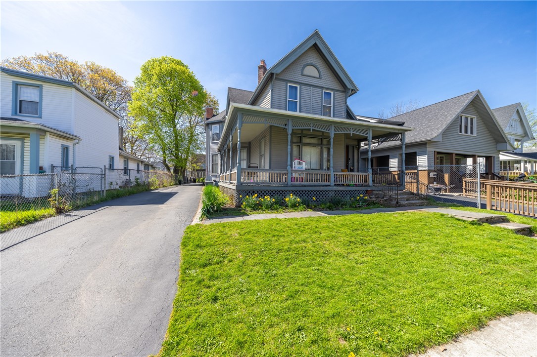 49 Phelps Avenue