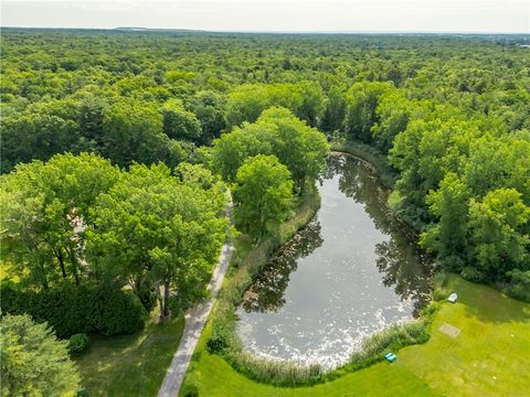 Tiny photo for 79 Serenity Drive, Waterloo, NY 14456 (MLS # R1678331)