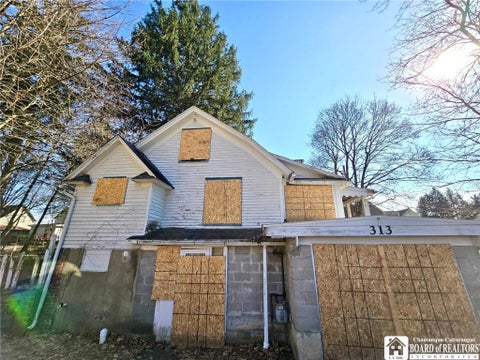 Photo for 120 W Green Street R
