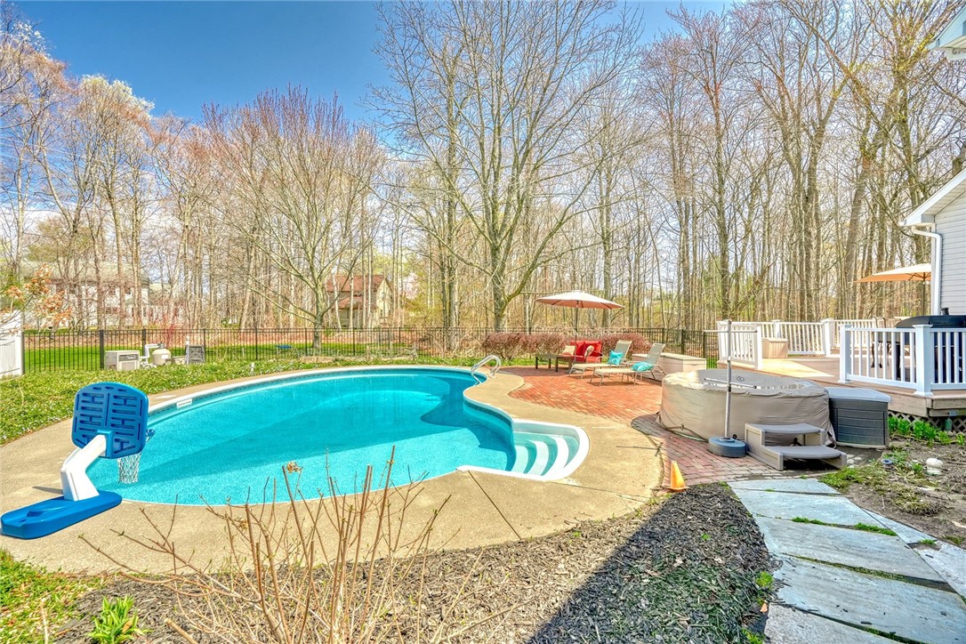 27 Woodrose Drive, Penfield, New York image 39
