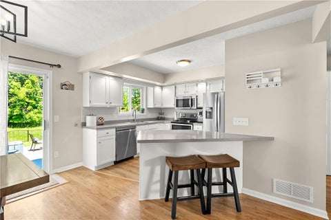 Tiny photo for 102 Cranbrook Ter Ter, Webster, NY 14580 (MLS # R1690123)