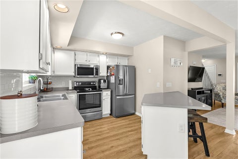 Tiny photo for 102 Cranbrook Ter Ter, Webster, NY 14580 (MLS # R1690123)