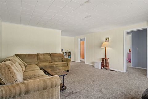 Tiny photo for 18 Bennett Avenue, Manchester, NY 14504 (MLS # R1693471)