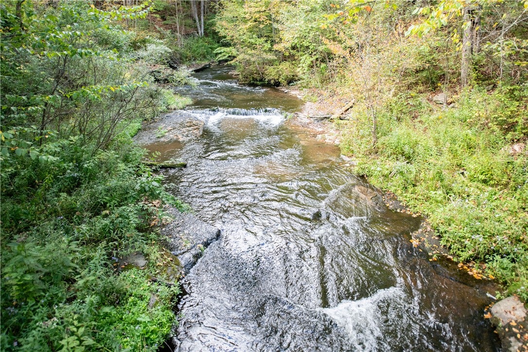 1352 County Highway 16