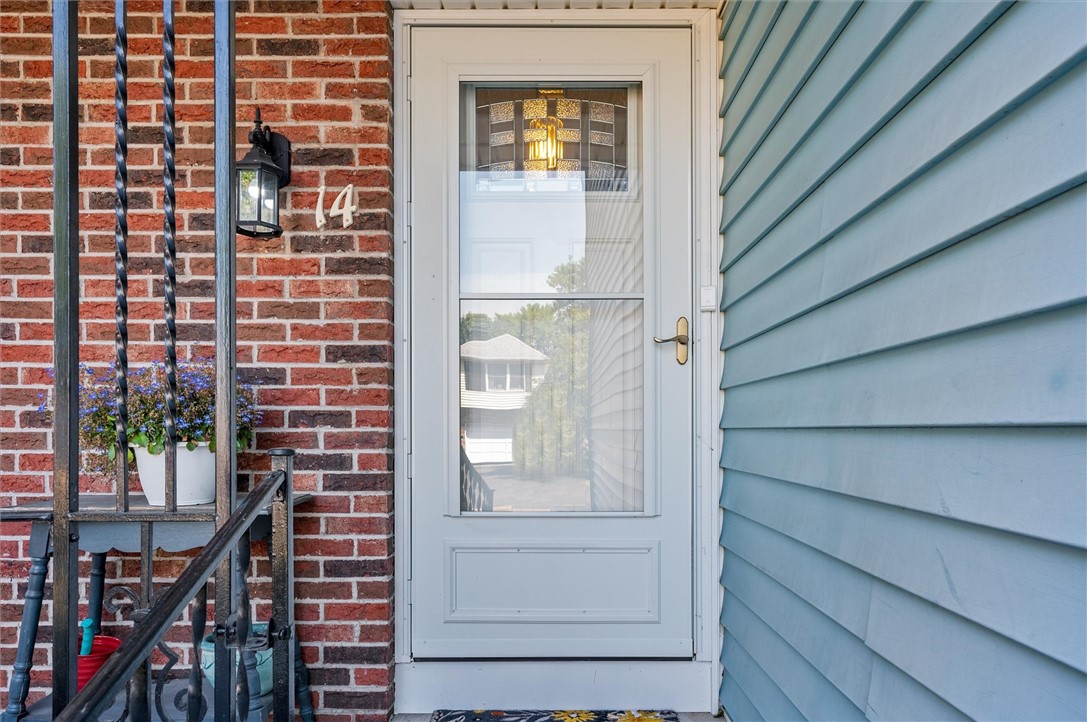 14 Flower Dale Drive