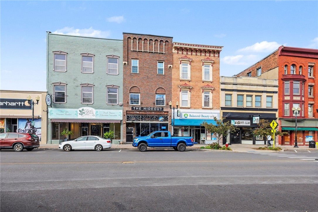 38 Seneca St Street