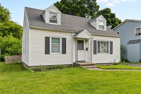 224 Wildwood Dr Greece NY 14616
