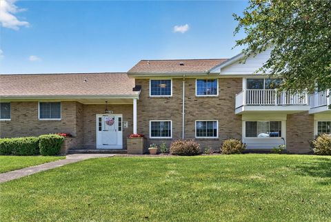 Condo For Sale - 1018-B Greenleaf Road<br/> Monroe County, Greece, NY 14612