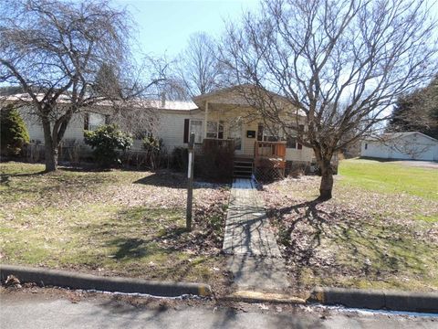 Homes For Sale - 9 River Street<br/> Bainbridge, NY 13733