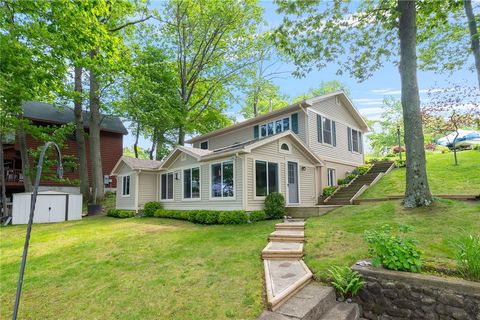 7503 Phelps Avenue Wolcott NY 14590