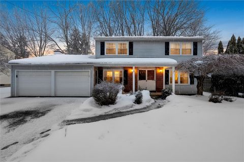 Homes For Sale - 7641 Windsor Drive<br/> Clay, NY 13212